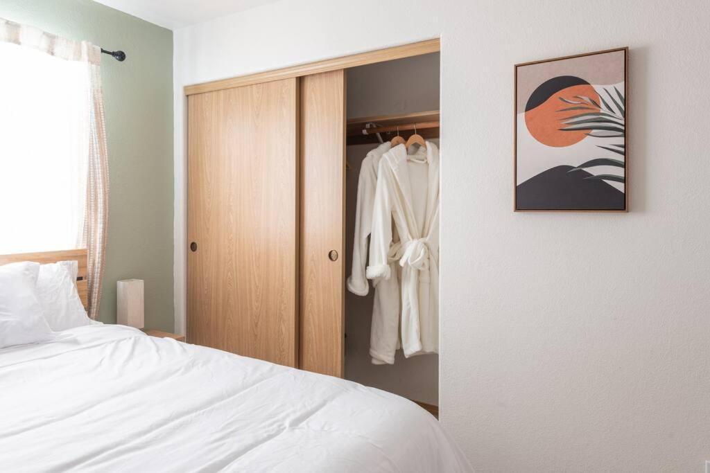 Cozy 2 Bedroom Condo Walking Distance From The Beach Ocean Shores Εξωτερικό φωτογραφία